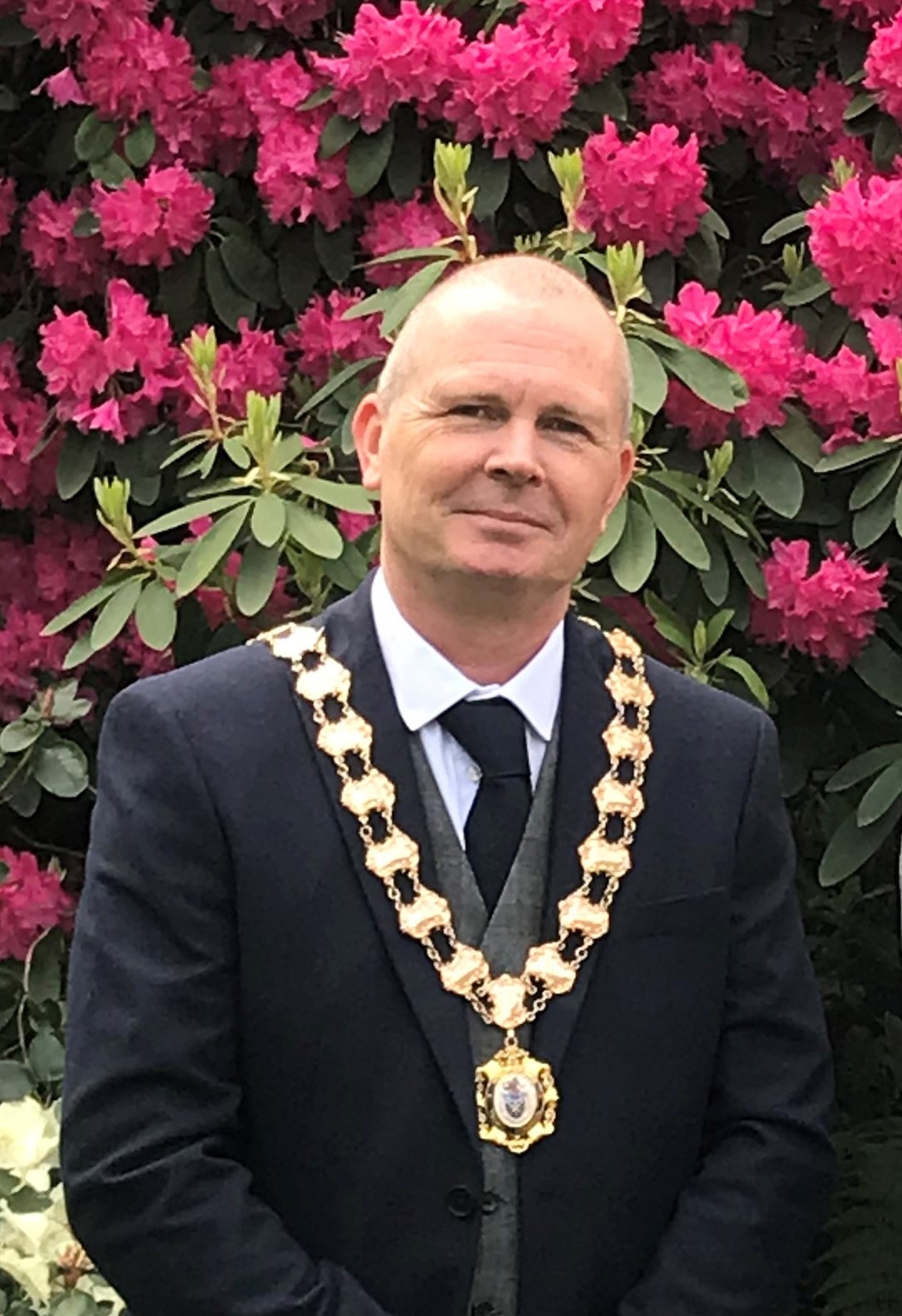 Photo of The Mayor of Knutsford wearing his chains